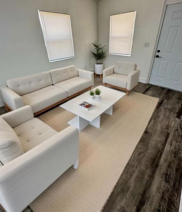 For Sale: $255,900 (4 beds, 2 baths, 1282 Square Feet)