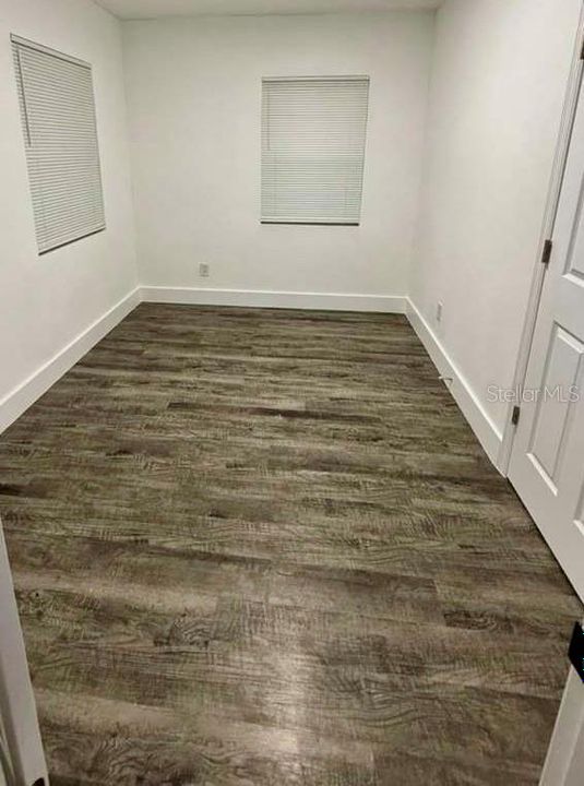 For Sale: $255,900 (4 beds, 2 baths, 1282 Square Feet)