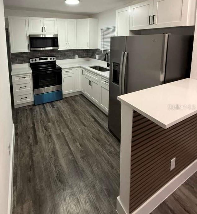 For Sale: $255,900 (4 beds, 2 baths, 1282 Square Feet)