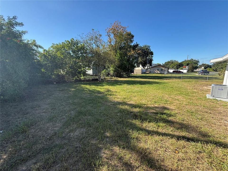 Под контрактом: $199,900 (2 спален, 1 ванн, 644 Квадратных фут)