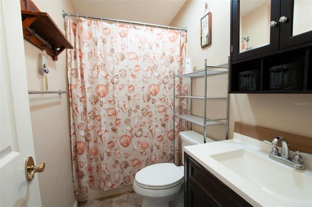 На продажу: $375,000 (3 спален, 2 ванн, 1108 Квадратных фут)