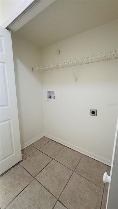 For Rent: $2,100 (3 beds, 2 baths, 1090 Square Feet)