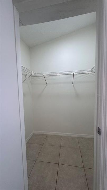 For Rent: $2,100 (3 beds, 2 baths, 1090 Square Feet)