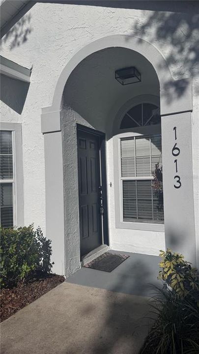 For Rent: $2,100 (3 beds, 2 baths, 1090 Square Feet)