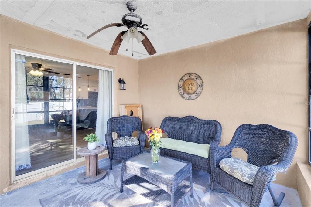 For Sale: $285,000 (3 beds, 2 baths, 1441 Square Feet)