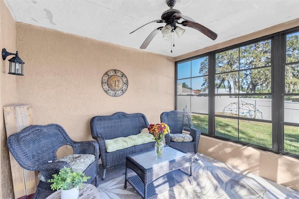 For Sale: $285,000 (3 beds, 2 baths, 1441 Square Feet)