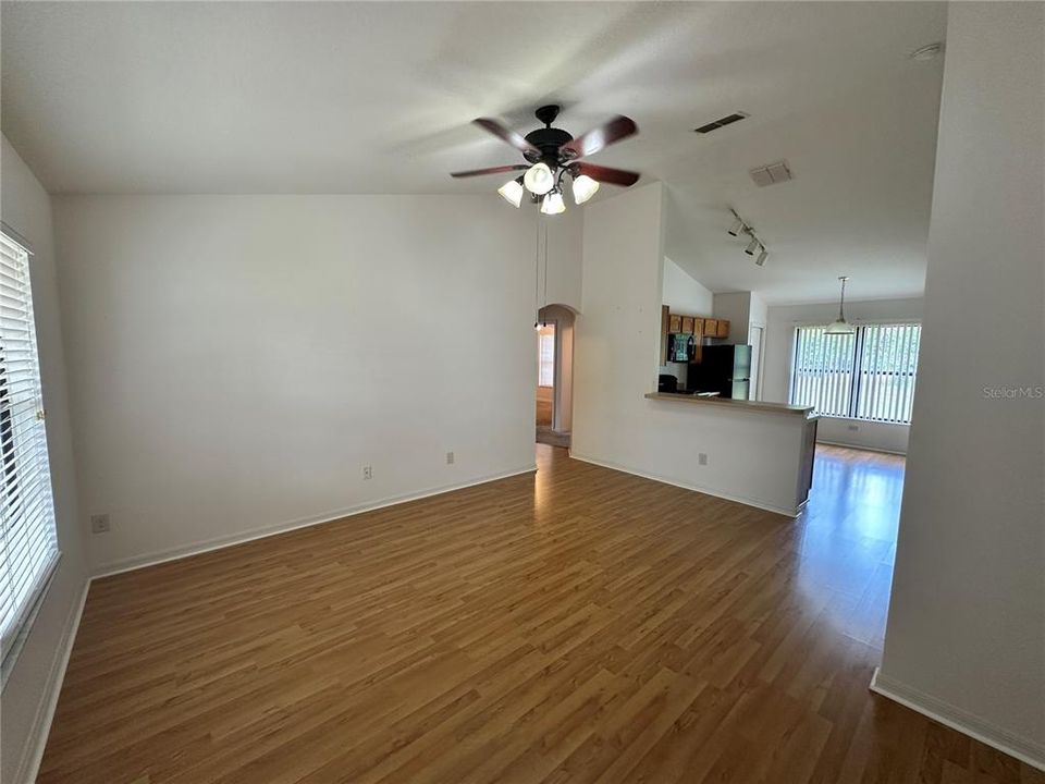 En Renta: $1,900 (3 camas, 2 baños, 1217 Pies cuadrados)