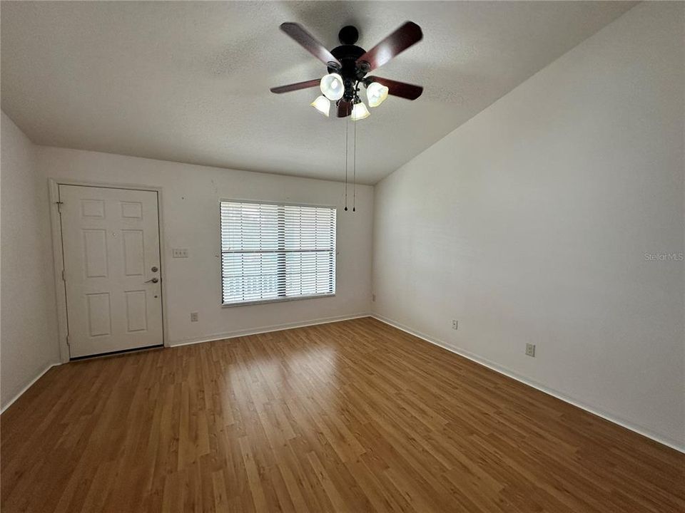 En Renta: $1,900 (3 camas, 2 baños, 1217 Pies cuadrados)