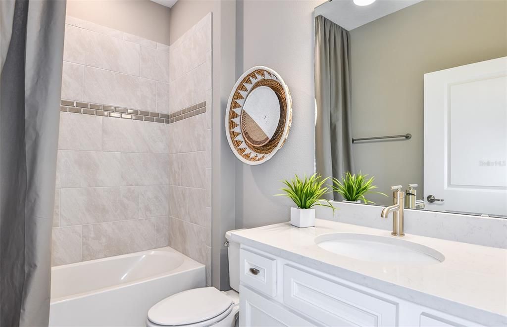 For Sale: $419,980 (2 beds, 2 baths, 1471 Square Feet)