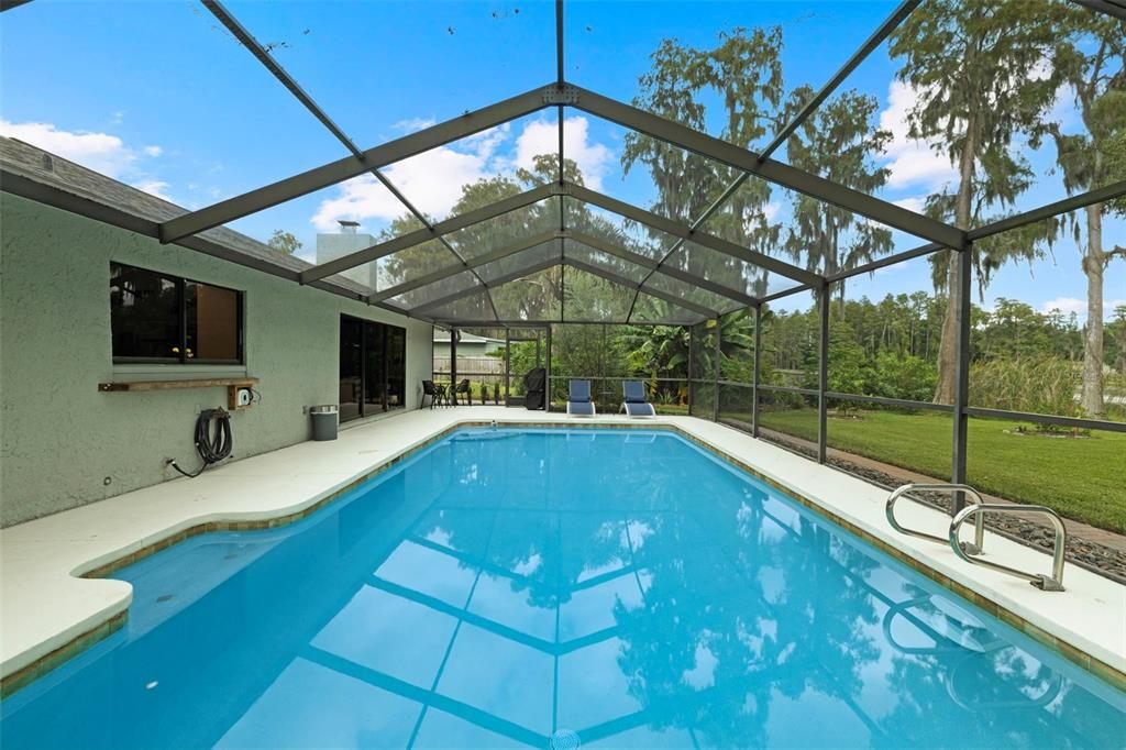 На продажу: $600,000 (4 спален, 2 ванн, 1736 Квадратных фут)