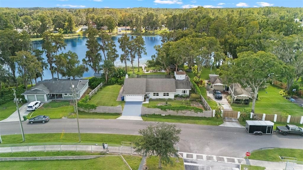 На продажу: $600,000 (4 спален, 2 ванн, 1736 Квадратных фут)