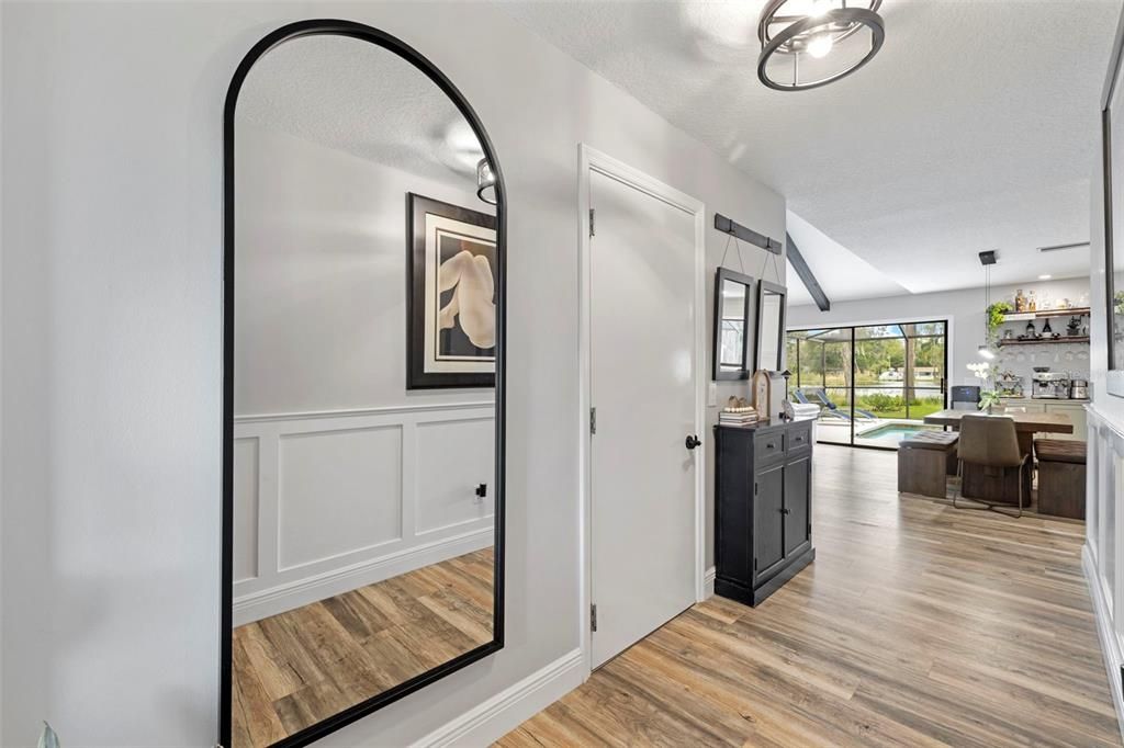 На продажу: $600,000 (4 спален, 2 ванн, 1736 Квадратных фут)