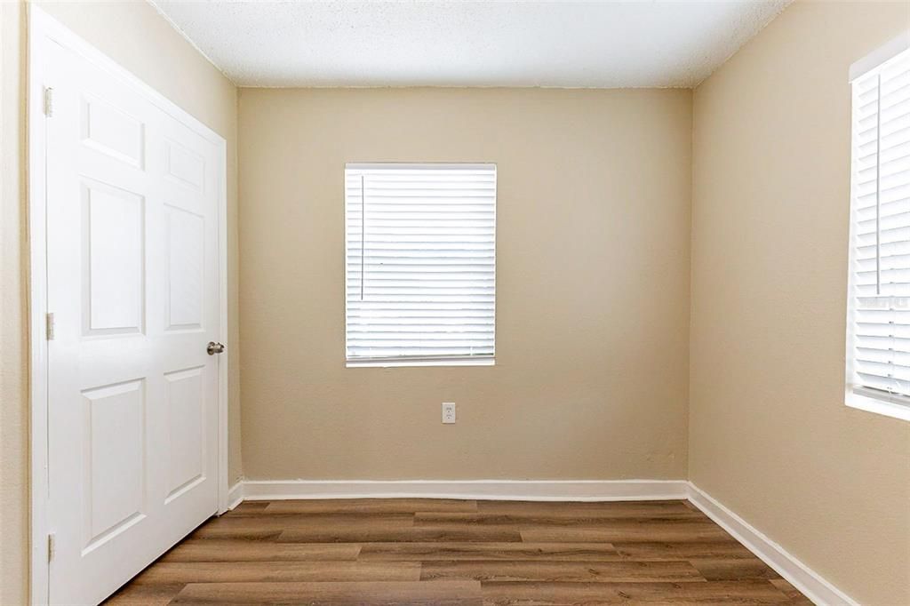 Active With Contract: $250,000 (4 beds, 2 baths, 1440 Square Feet)