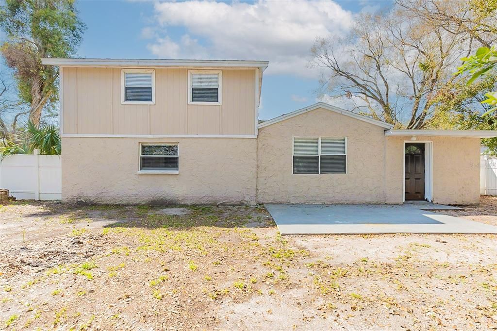 Active With Contract: $250,000 (4 beds, 2 baths, 1440 Square Feet)