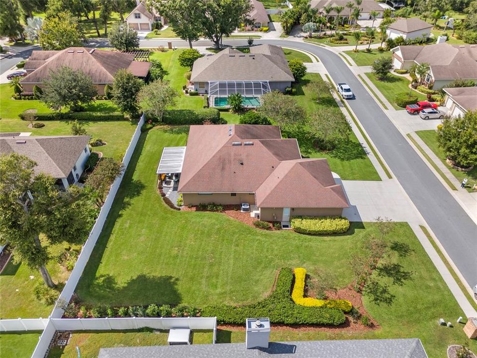 Active With Contract: $498,000 (3 beds, 2 baths, 2395 Square Feet)