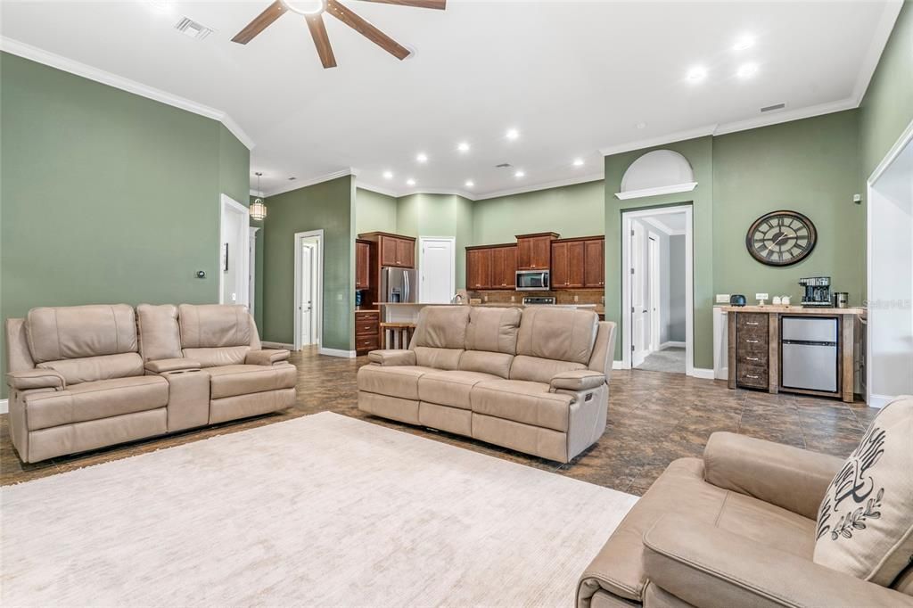 Active With Contract: $498,000 (3 beds, 2 baths, 2395 Square Feet)