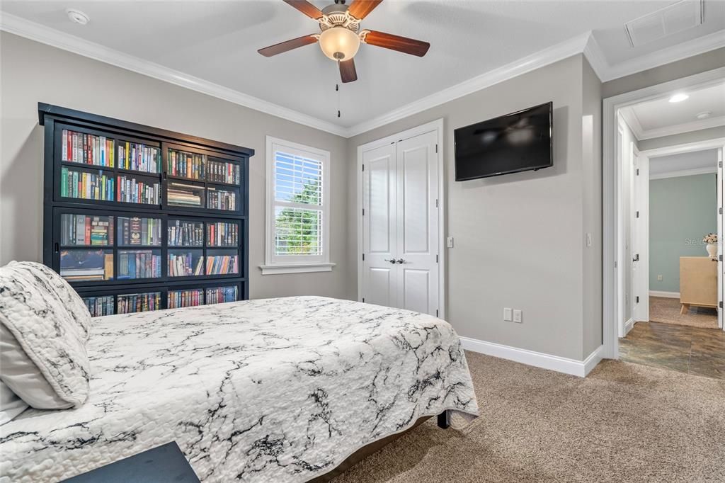 Active With Contract: $498,000 (3 beds, 2 baths, 2395 Square Feet)