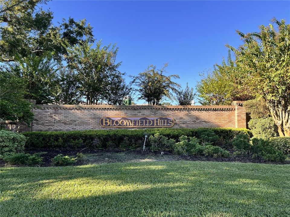 Active With Contract: $498,000 (3 beds, 2 baths, 2395 Square Feet)