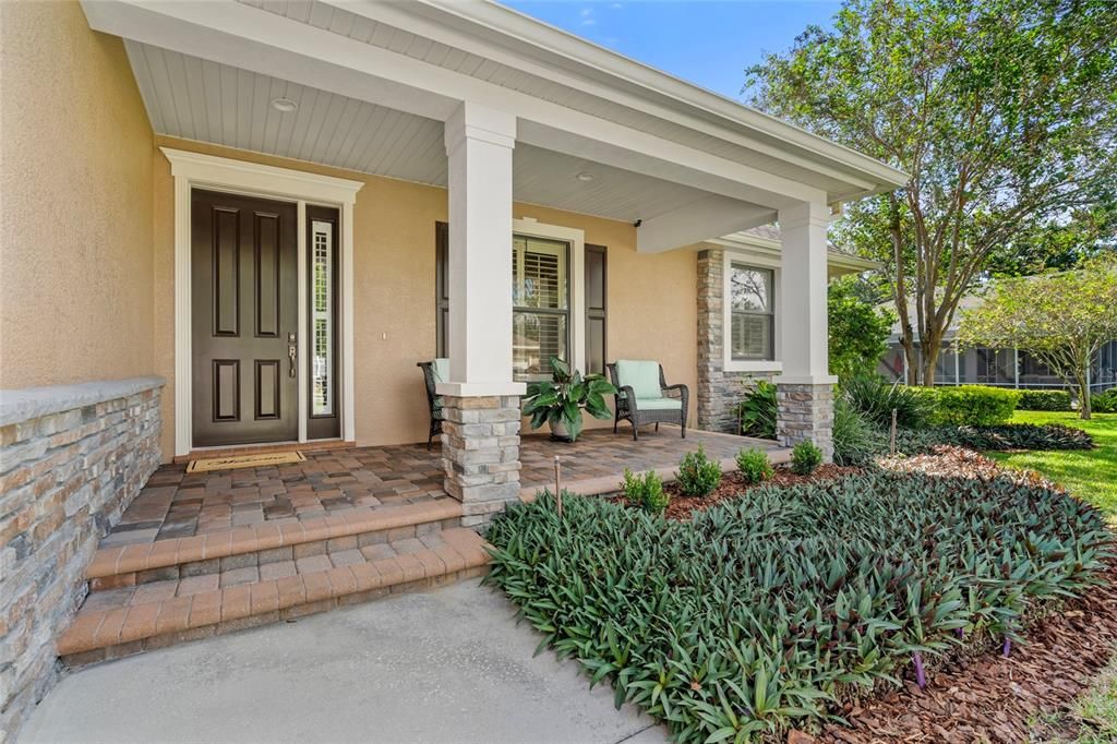 Active With Contract: $498,000 (3 beds, 2 baths, 2395 Square Feet)