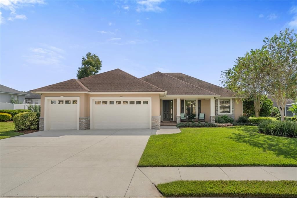 Active With Contract: $498,000 (3 beds, 2 baths, 2395 Square Feet)