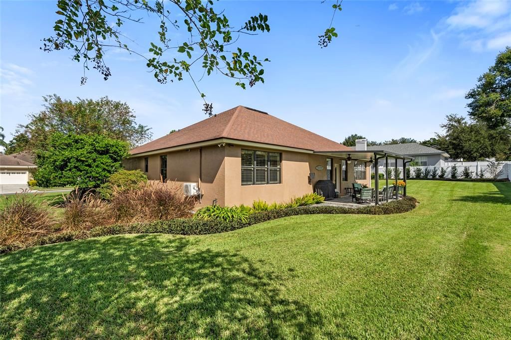 Active With Contract: $498,000 (3 beds, 2 baths, 2395 Square Feet)