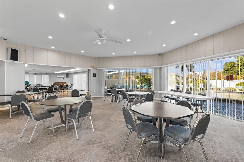 待售: $155,000 (2 贝兹, 1 浴室, 750 平方英尺)