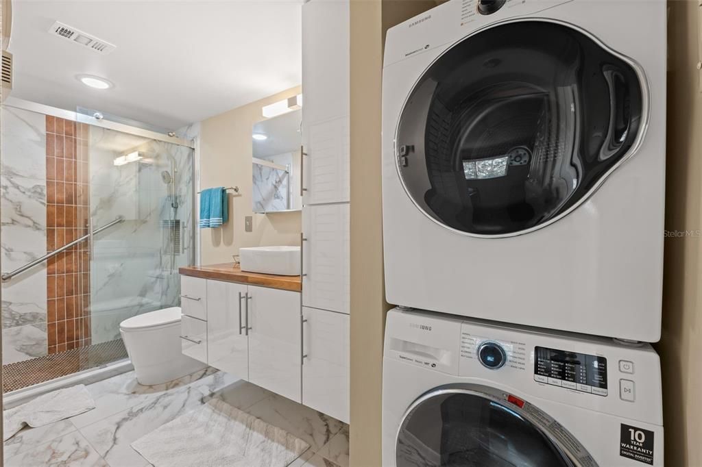 待售: $155,000 (2 贝兹, 1 浴室, 750 平方英尺)