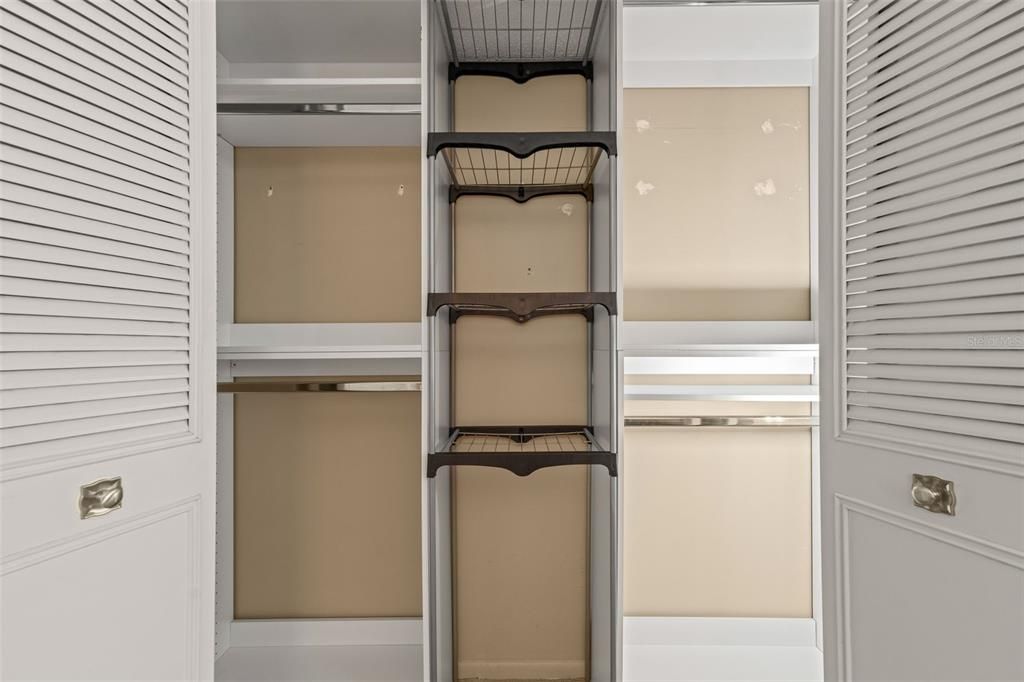 待售: $155,000 (2 贝兹, 1 浴室, 750 平方英尺)