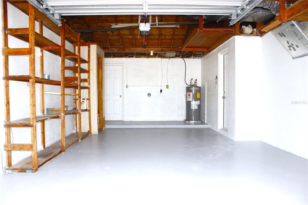 Activo con contrato: $225,000 (3 camas, 1 baños, 992 Pies cuadrados)