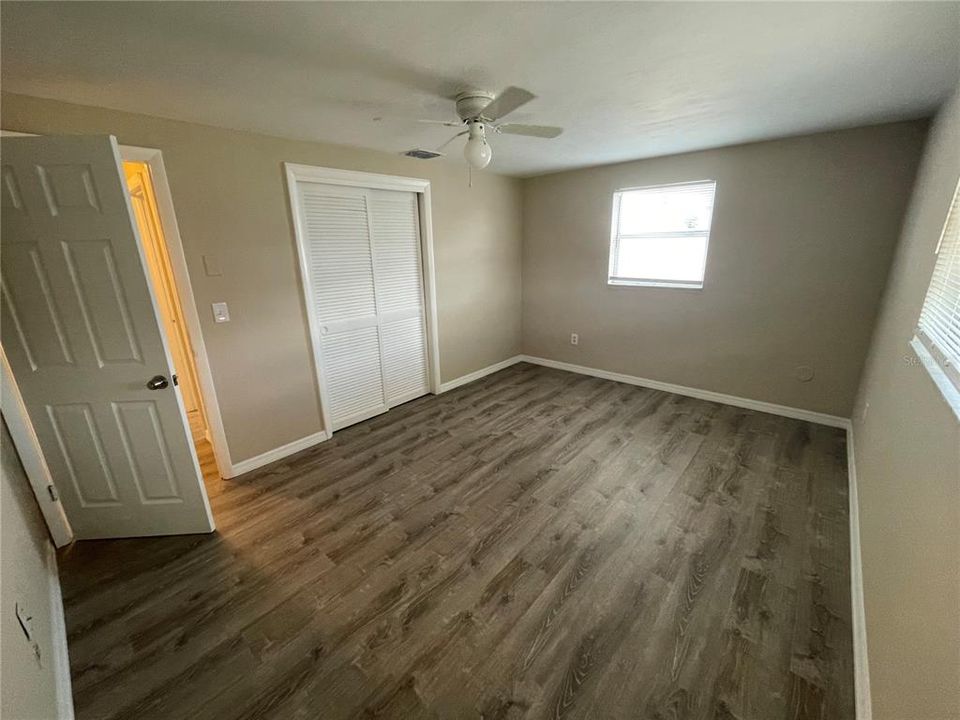 Activo con contrato: $225,000 (3 camas, 1 baños, 992 Pies cuadrados)