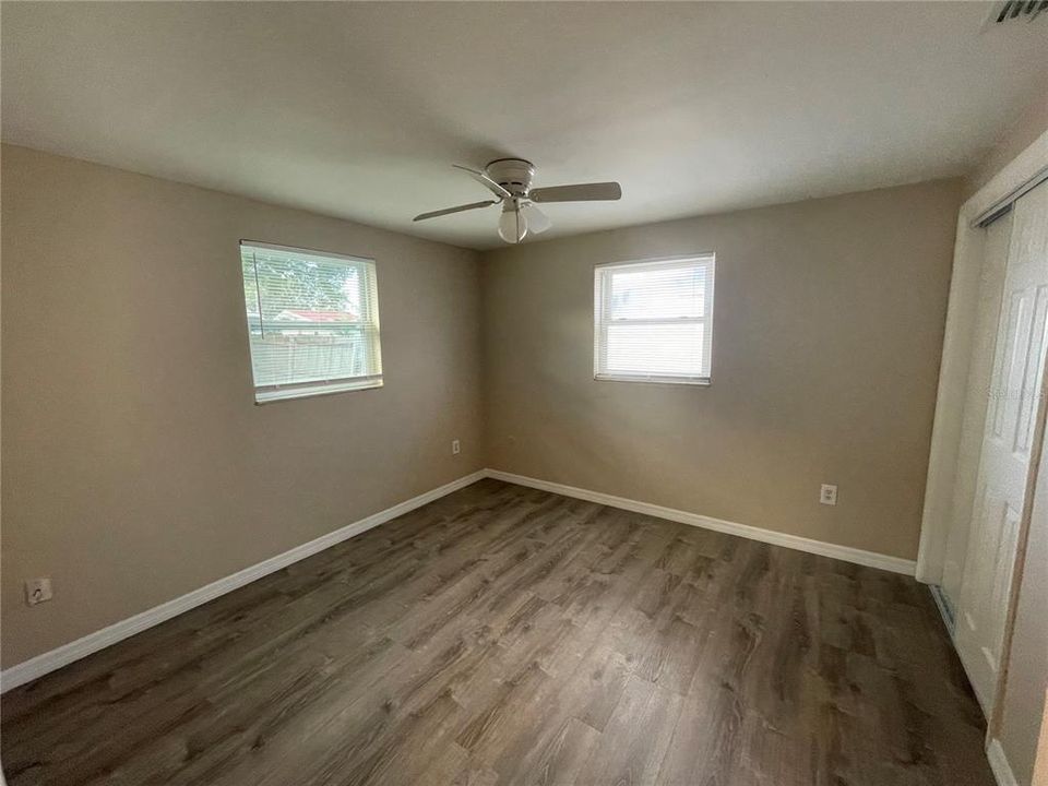 Activo con contrato: $225,000 (3 camas, 1 baños, 992 Pies cuadrados)