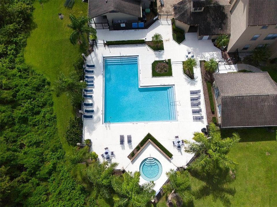 For Sale: $160,000 (2 beds, 2 baths, 1019 Square Feet)