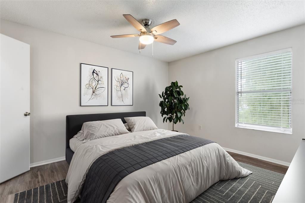 For Sale: $160,000 (2 beds, 2 baths, 1019 Square Feet)