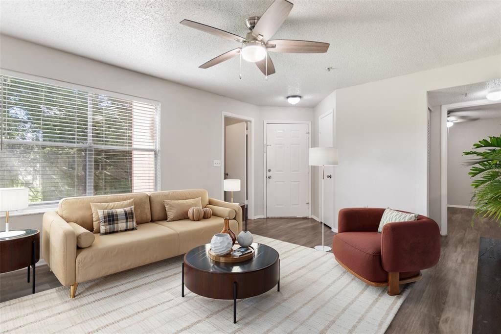 For Sale: $160,000 (2 beds, 2 baths, 1019 Square Feet)