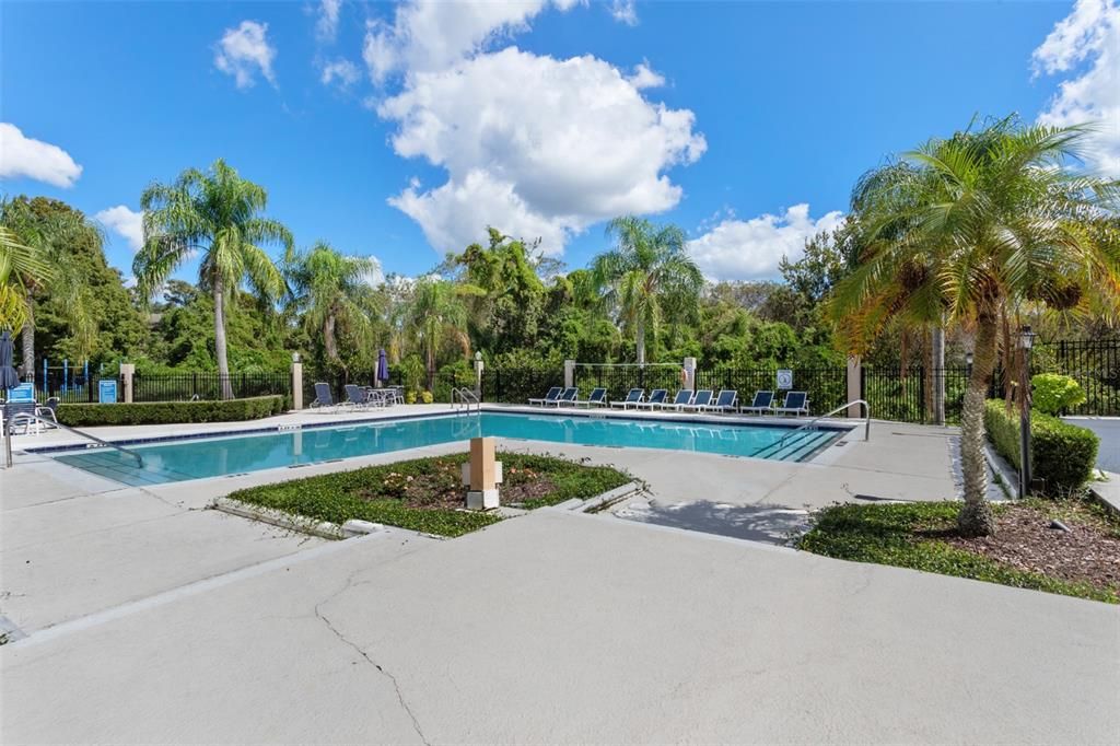 For Sale: $160,000 (2 beds, 2 baths, 1019 Square Feet)