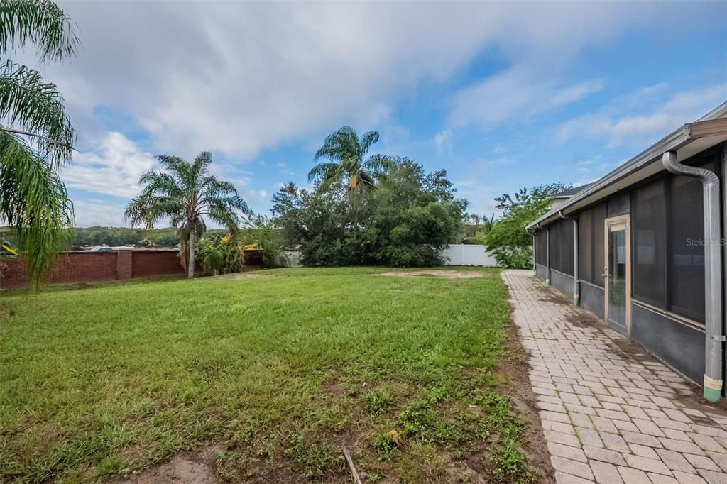 For Sale: $475,000 (5 beds, 3 baths, 3189 Square Feet)