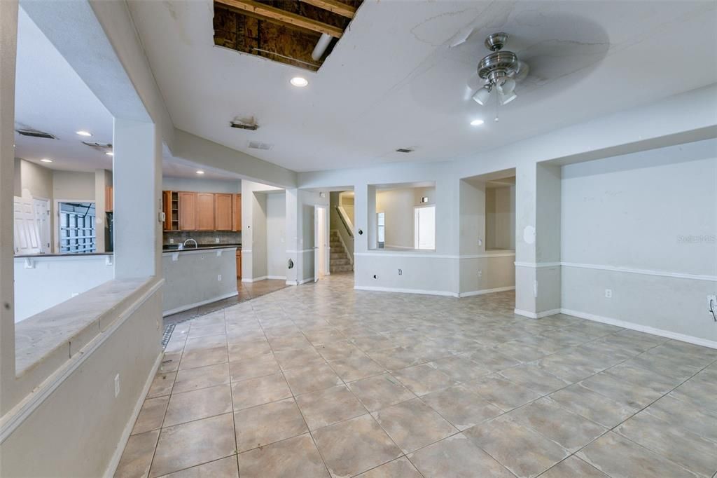 For Sale: $475,000 (5 beds, 3 baths, 3189 Square Feet)