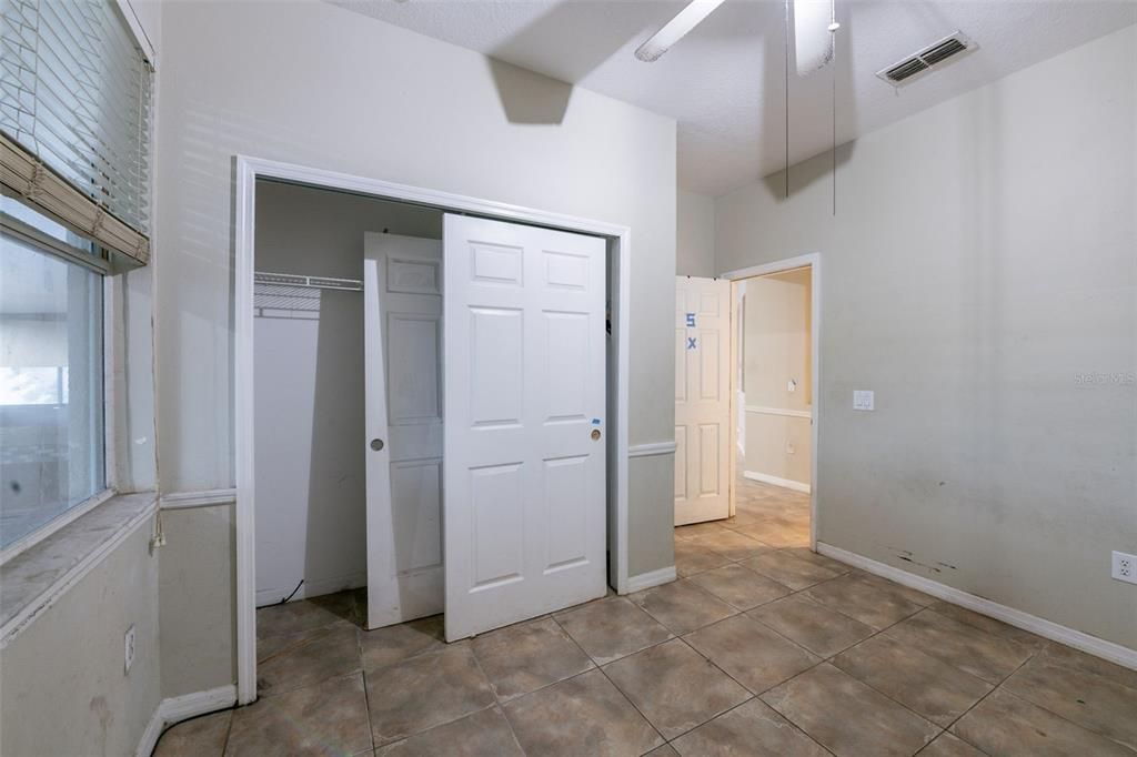 For Sale: $475,000 (5 beds, 3 baths, 3189 Square Feet)