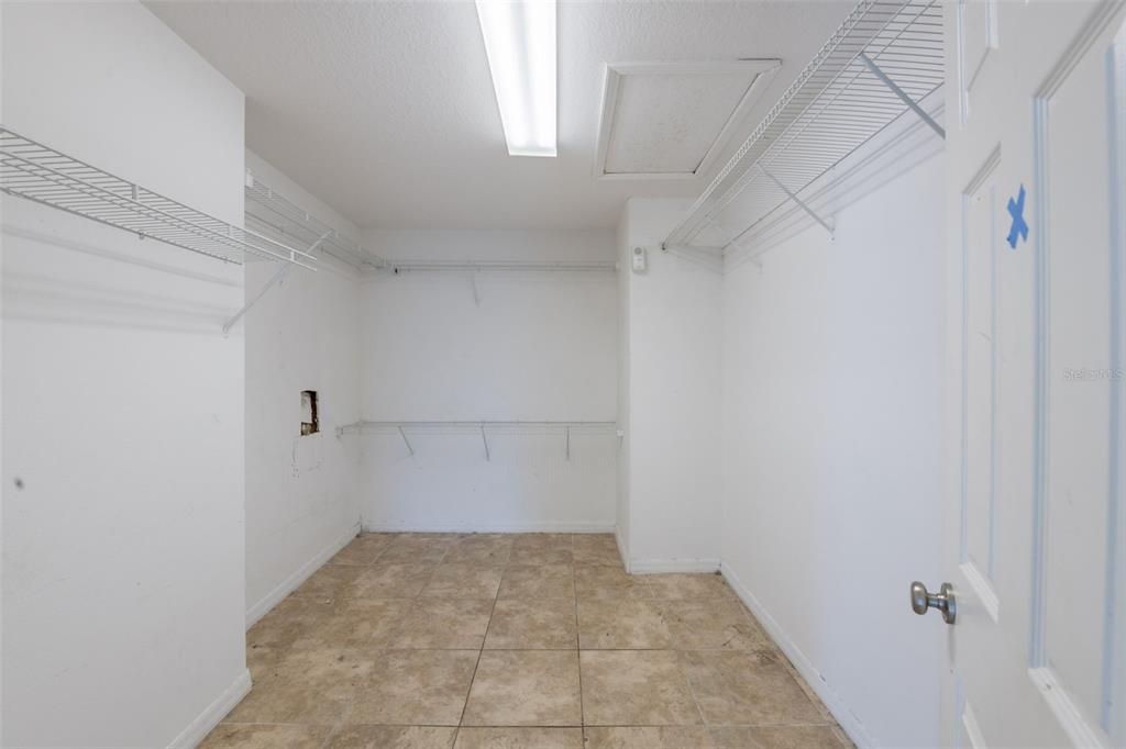 For Sale: $475,000 (5 beds, 3 baths, 3189 Square Feet)