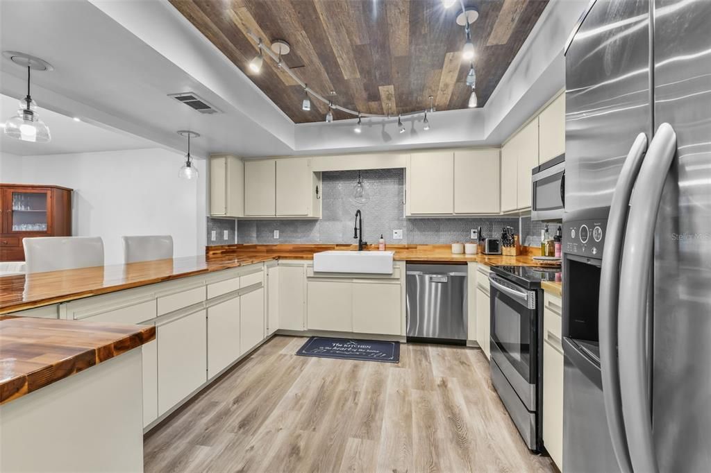 待售: $490,000 (3 贝兹, 2 浴室, 2508 平方英尺)