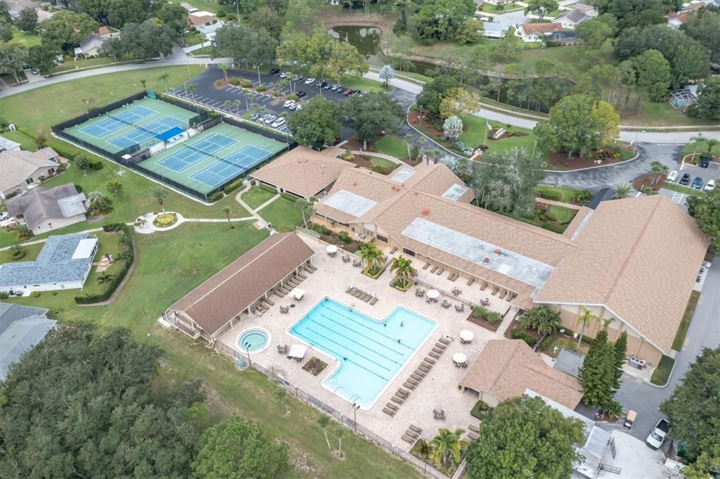 For Sale: $185,000 (1 beds, 1 baths, 814 Square Feet)