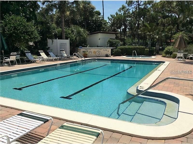 For Rent: $2,000 (2 beds, 2 baths, 1185 Square Feet)