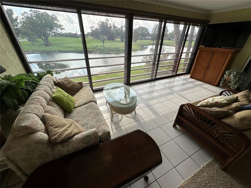 For Rent: $2,000 (2 beds, 2 baths, 1185 Square Feet)