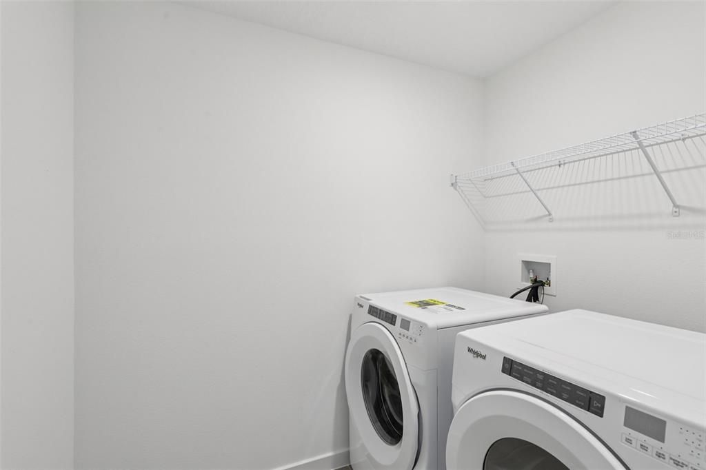 На продажу: $364,990 (4 спален, 3 ванн, 1842 Квадратных фут)