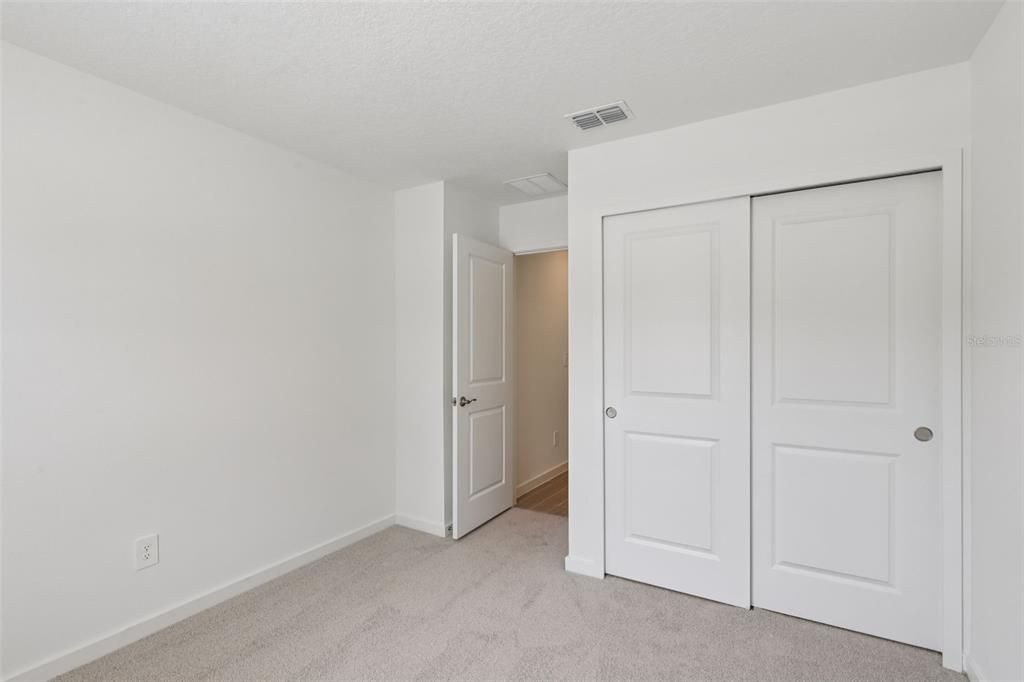 На продажу: $364,990 (4 спален, 3 ванн, 1842 Квадратных фут)