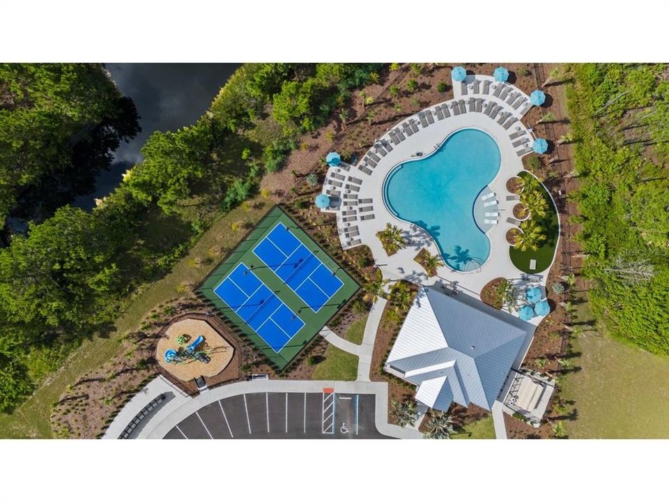 На продажу: $364,990 (4 спален, 3 ванн, 1842 Квадратных фут)