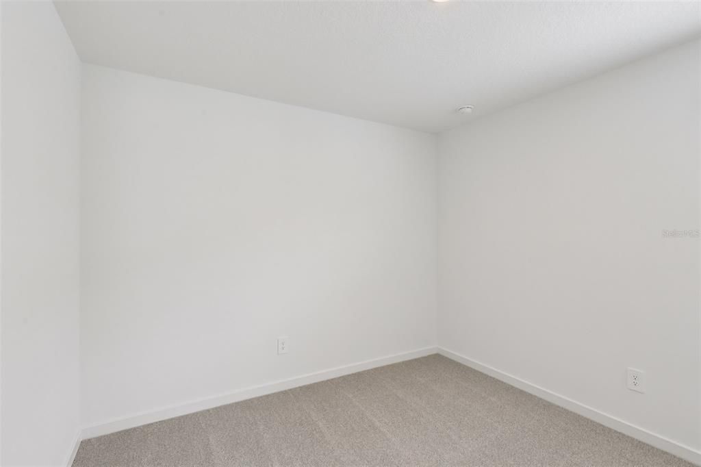 На продажу: $364,990 (4 спален, 3 ванн, 1842 Квадратных фут)