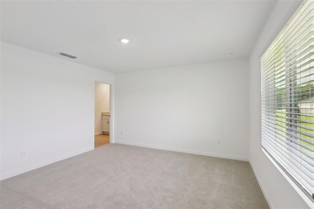 На продажу: $364,990 (4 спален, 3 ванн, 1842 Квадратных фут)