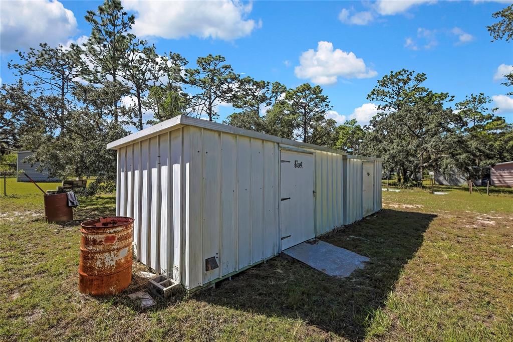 Active With Contract: $199,900 (3 beds, 2 baths, 1269 Square Feet)