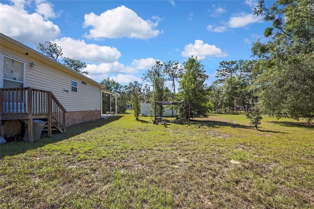 Active With Contract: $199,900 (3 beds, 2 baths, 1269 Square Feet)